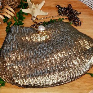 La Royale LTD Vintage early 1990's holiday handbag, clutch purse, w/pearl clas…